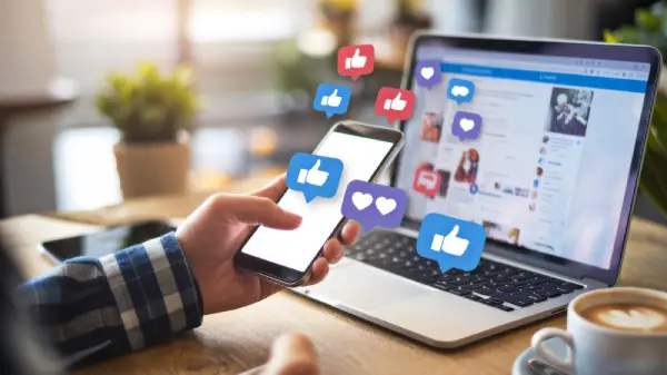 Social media content being planned and published from a mobile device